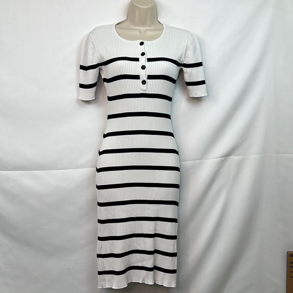 Slate and Willow striped Henley sweater dress white and black size XS